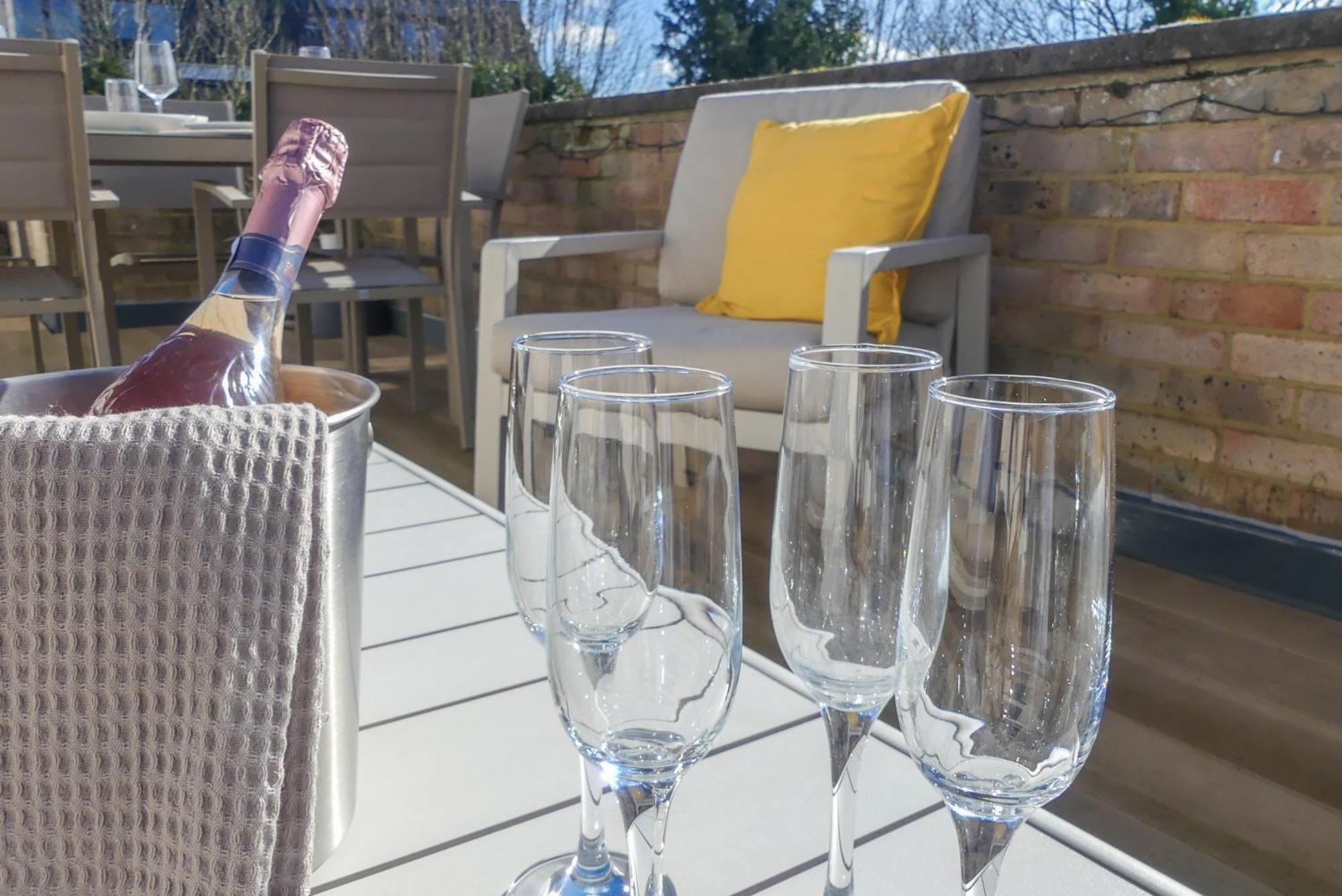 Apartamento Luxury Penthouse W Balcony - 2X Free Parking Royal Tunbridge Wells Exterior foto